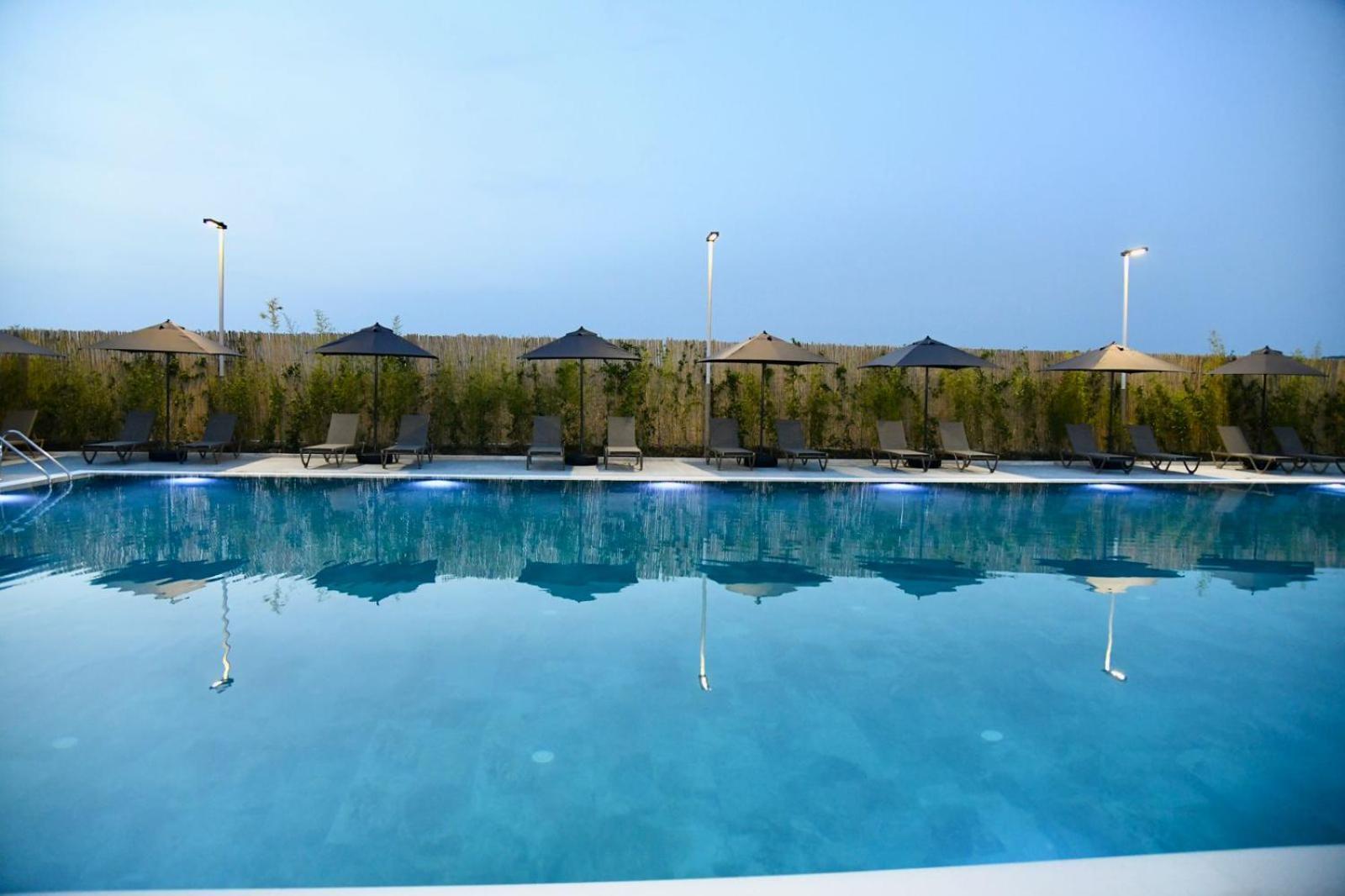 Amber Village Spille Luaran gambar